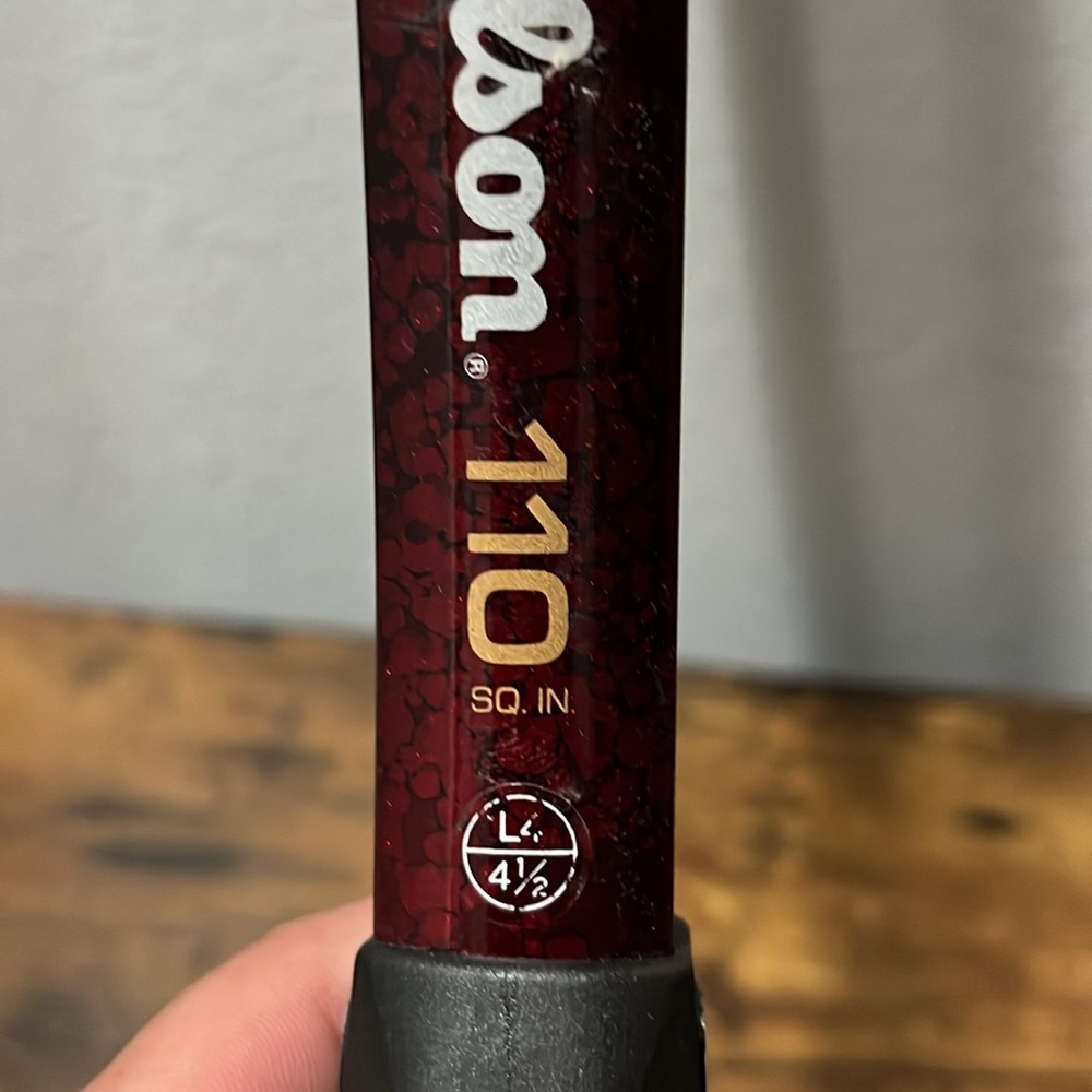 Wilson Pro 110 Red Tennis Racket & Cover - Picture 9 of 16